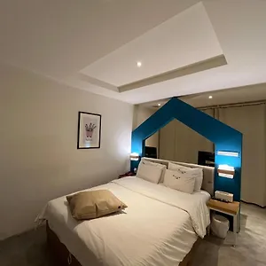 https://yaja-hwajeong-station.hotels-seoul.net